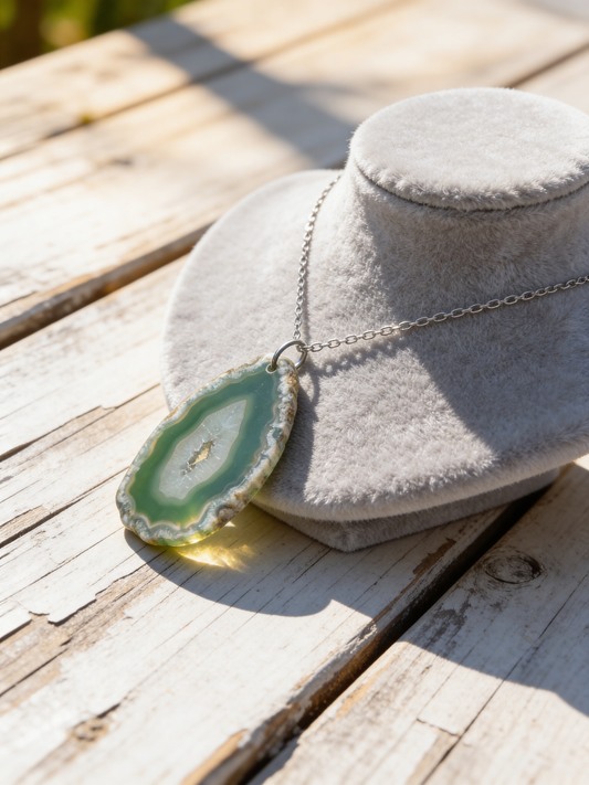 💚✨ Collier en Acier Inoxydable & Tranche d’Agate Verte ✨💚